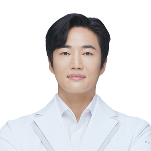 유기웅
